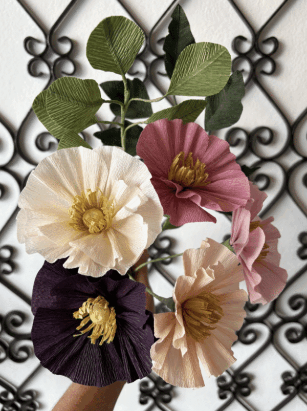 Confectionnez une fleur délicate en papier crépon